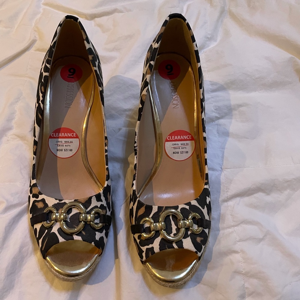 Never worn cute shoes